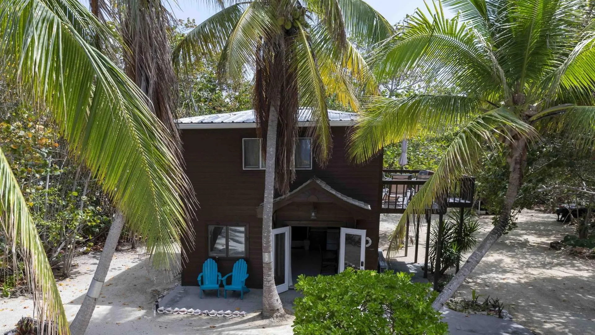 Featherstone Estate, West End 0*,  Îles Caïmans